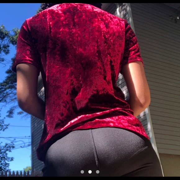 Maroon crushed velvet top - Picture 2 of 2
